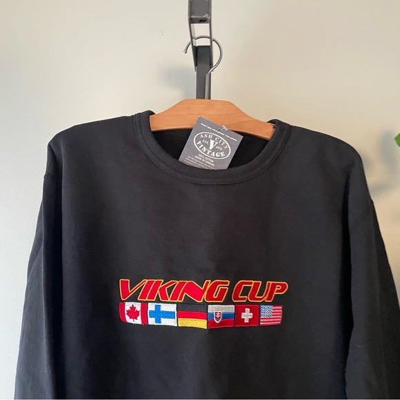 Ash City Vintage Viking Cup Sweatshirt Pullover Sweater With Flags Mens Large - Picture 3 of 5